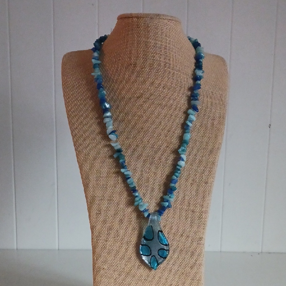 Turq Lapis Beads Necklace.